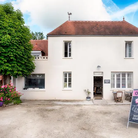 De Charme, Grand Confort Appartement Marolles-sous-Lignieres