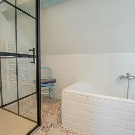 De Charme, Grand Confort * Marolles-sous-Lignieres